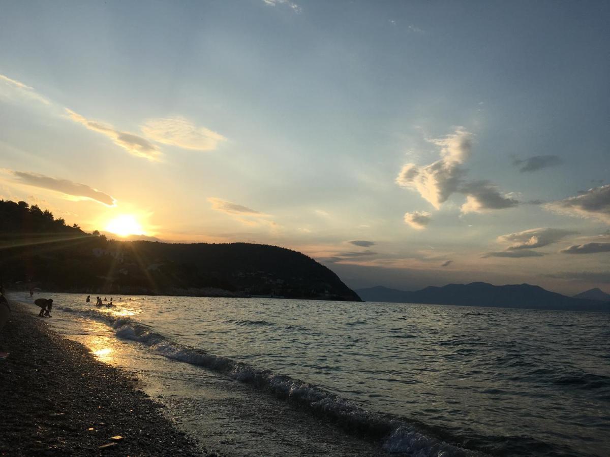 Eratous Seaside House Daire Varnavas Dış mekan fotoğraf